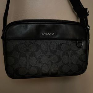 Coach Women/Men Crossbody Bag